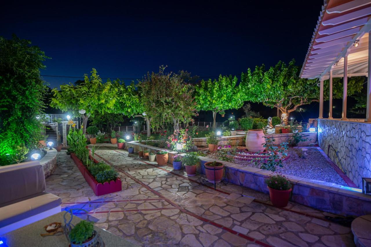 Rock Garden Villa Marantochori Екстер'єр фото