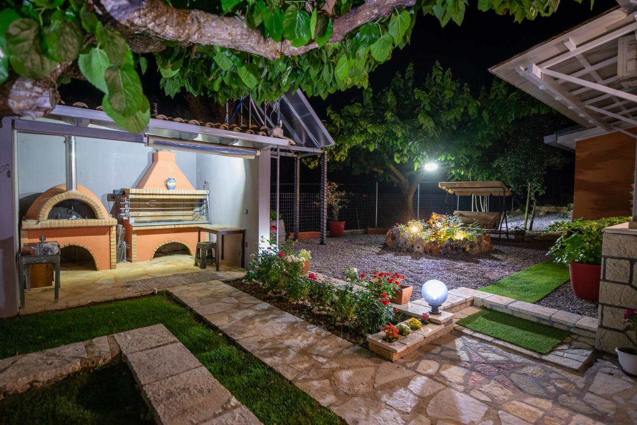 Rock Garden Villa Marantochori Екстер'єр фото