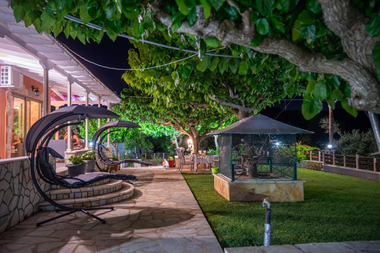 Rock Garden Villa Marantochori Екстер'єр фото