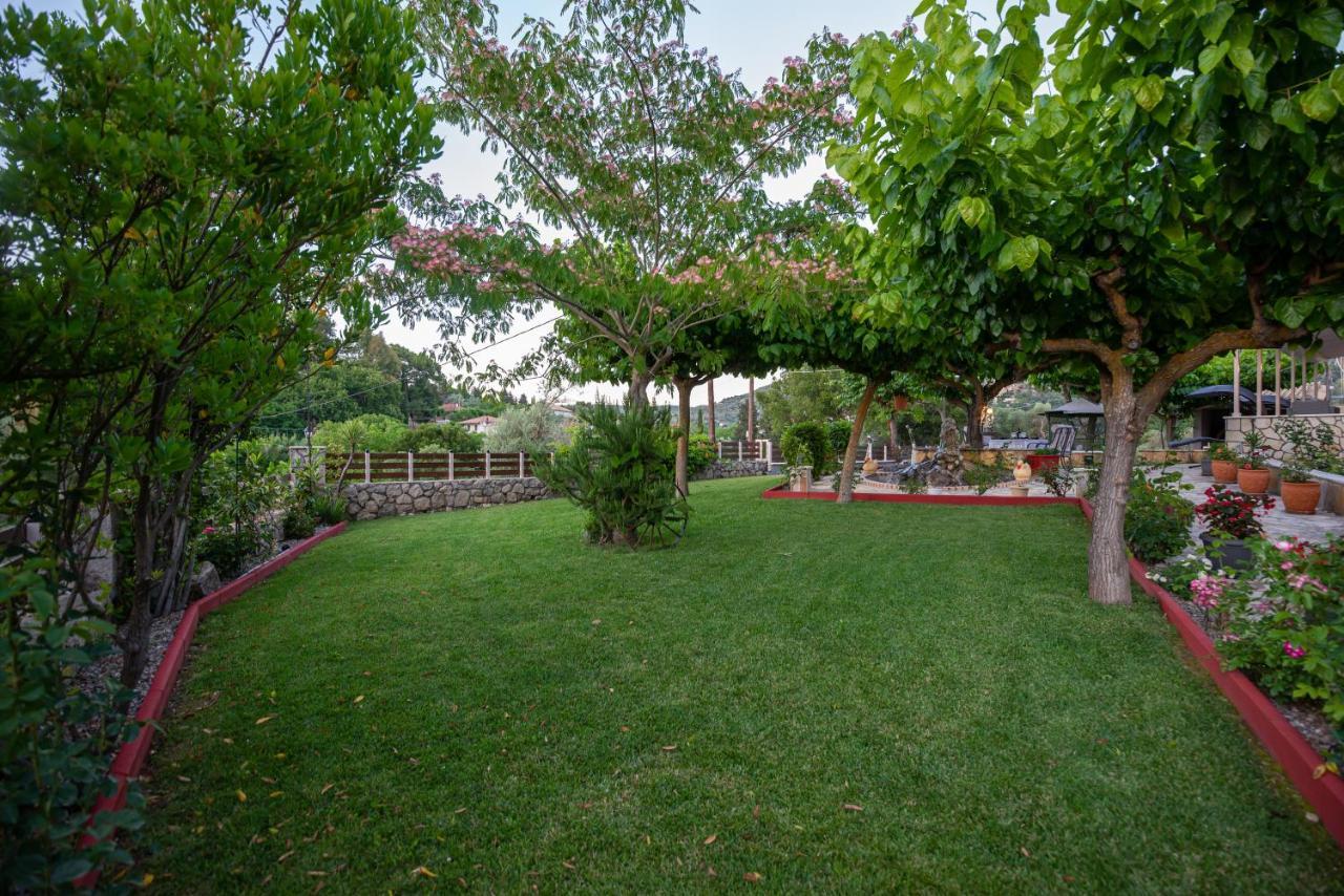 Rock Garden Villa Marantochori Екстер'єр фото