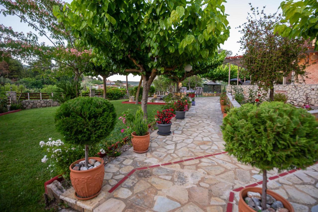 Rock Garden Villa Marantochori Екстер'єр фото