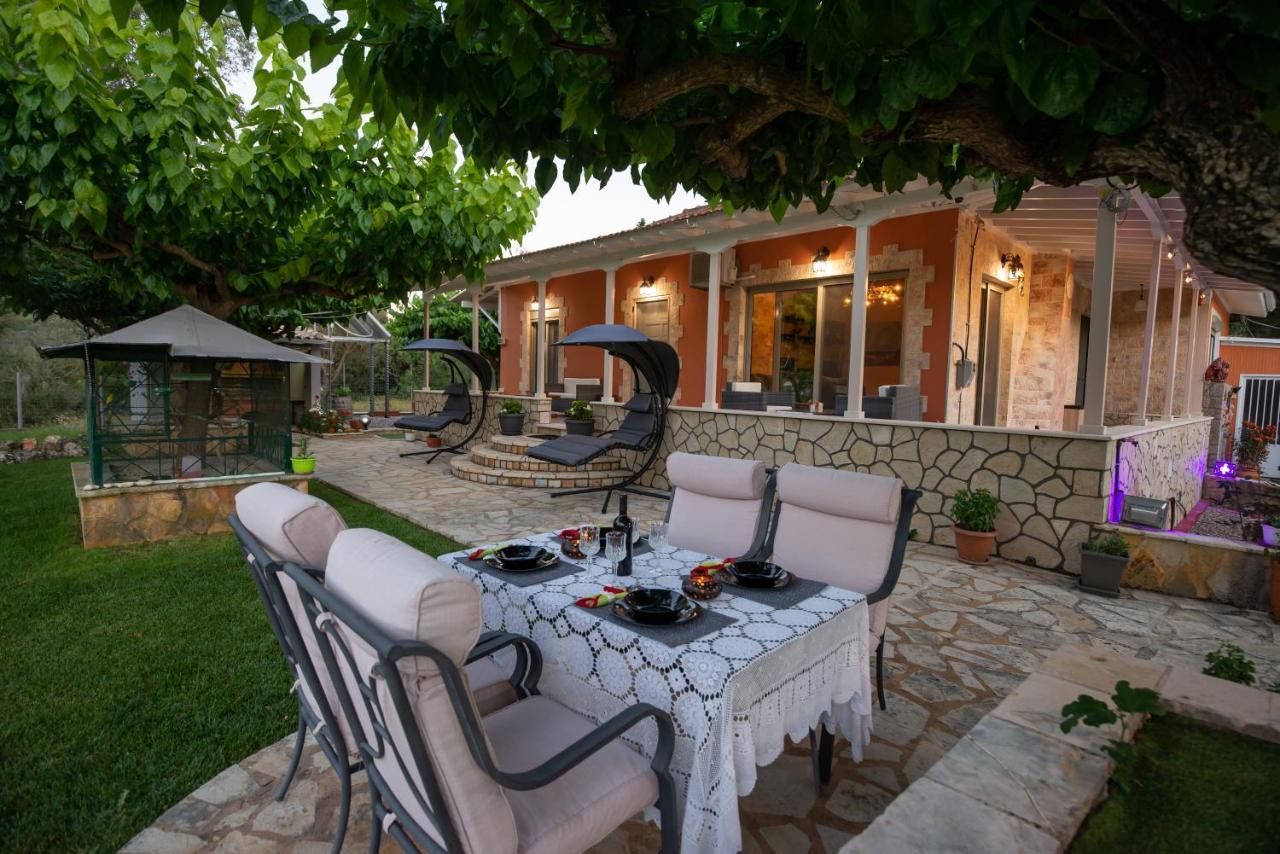 Rock Garden Villa Marantochori Екстер'єр фото