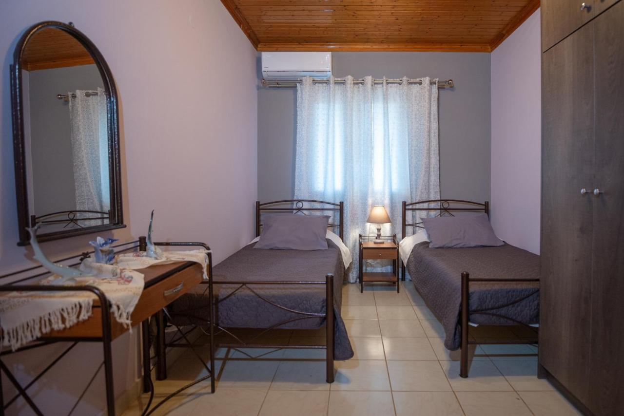 Rock Garden Villa Marantochori Екстер'єр фото
