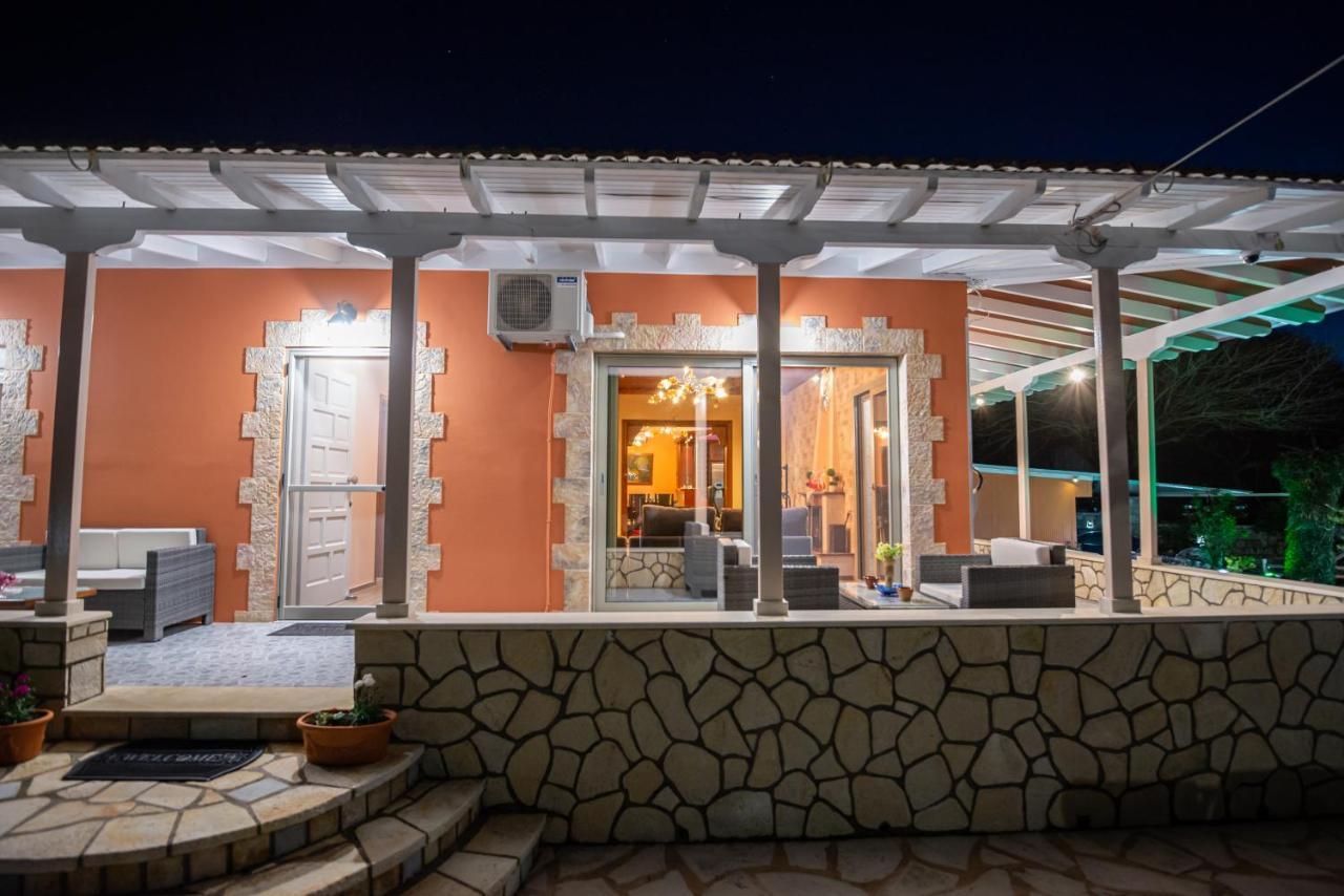 Rock Garden Villa Marantochori Екстер'єр фото